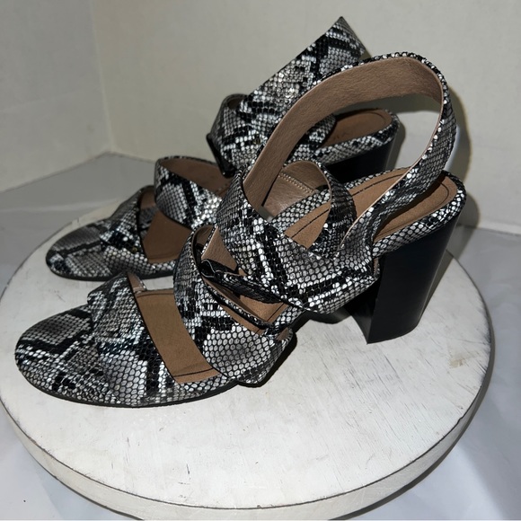 Vionic Women's Blaire Snake Print Block Heel Open Toe Sandals Size 10 - Picture 5 of 11
